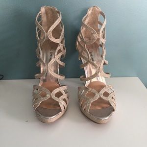 Sparkly gold heels