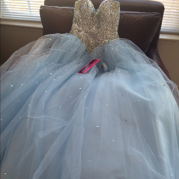 Blue Ball Gown - Picture 3 of 4