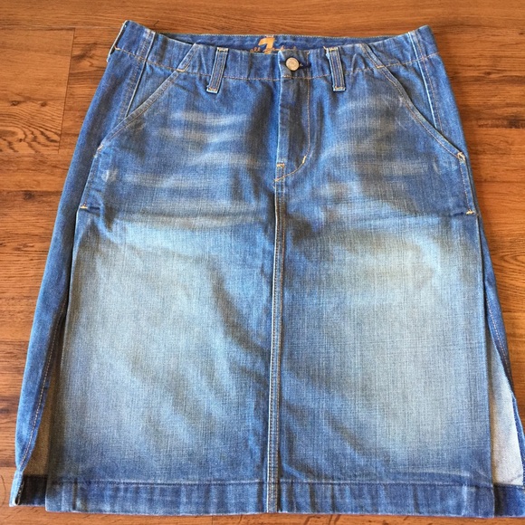 NWOT 7 for all mankind skirt