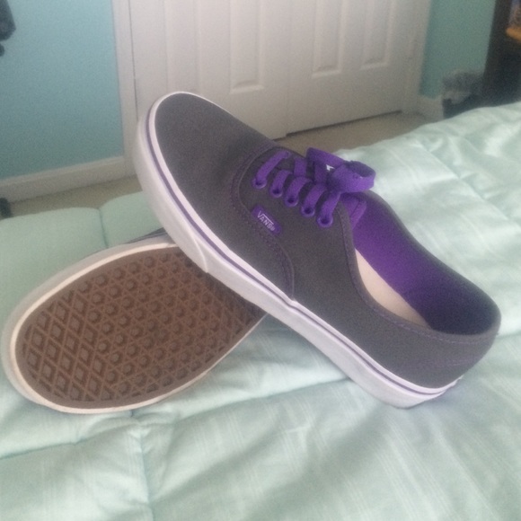 BRAND NEW VANS!!