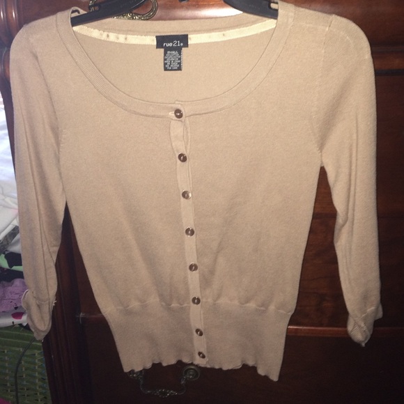 Brown button up top