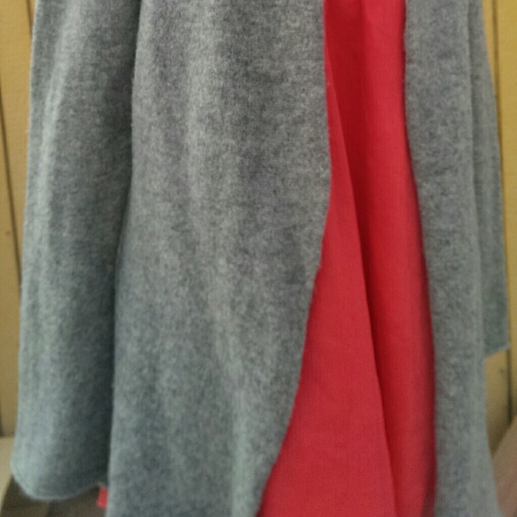 SOLD.   Cabi grey open front sway cardi hooded - Picture 4 of 4
