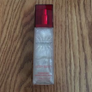 Victoria secret shimmer mist