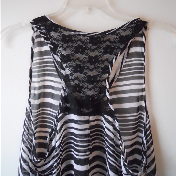 Roommates Black & White Sheer Lace Tank Sz 2X - Picture 3 of 3