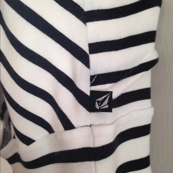 Volcom Skater Dress, worn once - Picture 3 of 4