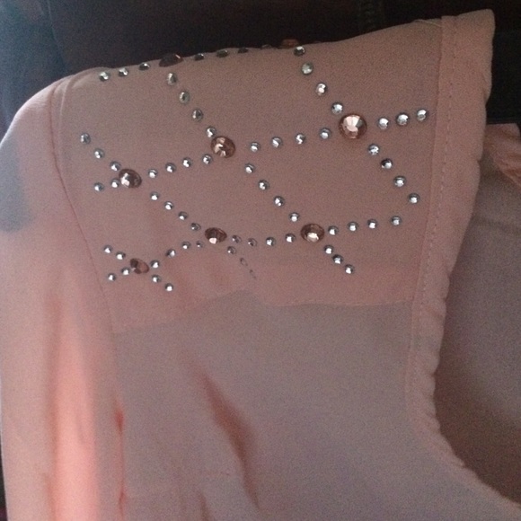 Top - Picture 2 of 2