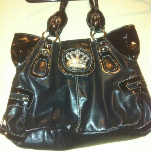 BUNDLE Handbag W/ sephora makeup bag!! - Picture 1 of 3