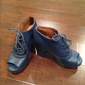 Authentic 💯 Jeffrey Campbell sandals