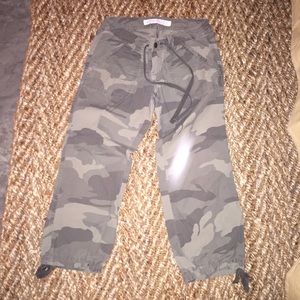 Hollister camo cargo capris