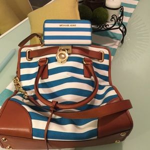 Michael Kors handbag & matching wallet
