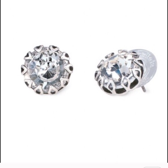 Stella & Dot Jewelry - Stella & Dot Crystal Studs