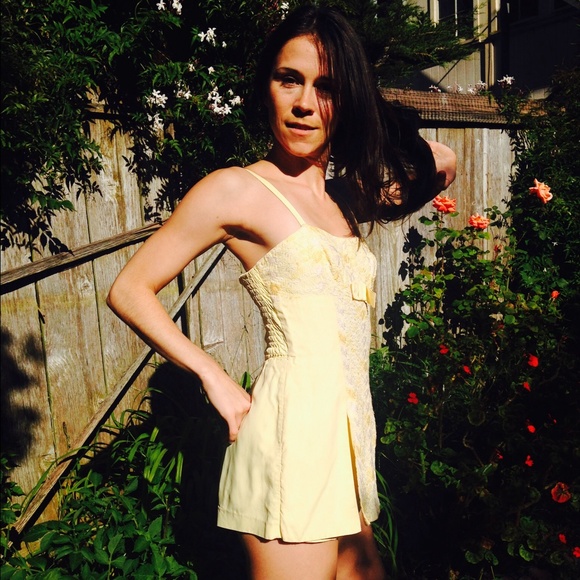 1950's Adorable Yellow Pinup Bathing Suit