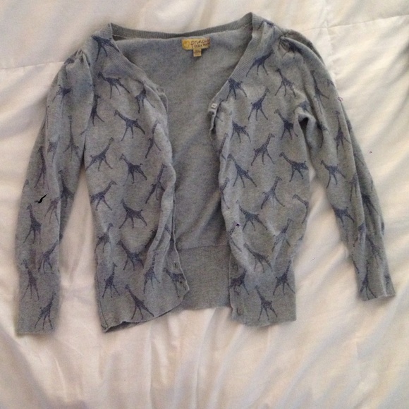 Gray cardigan with blue giraffes