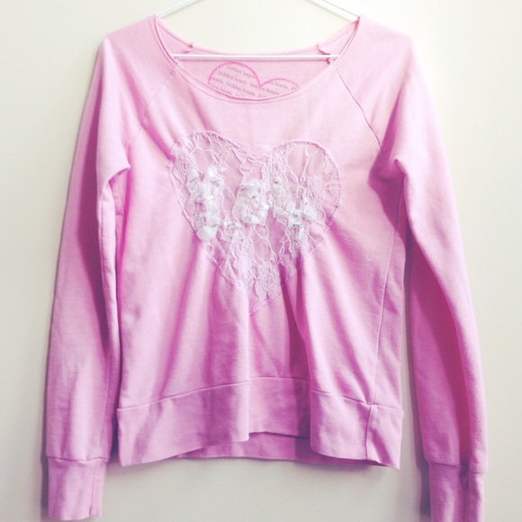 "Love" Pullover