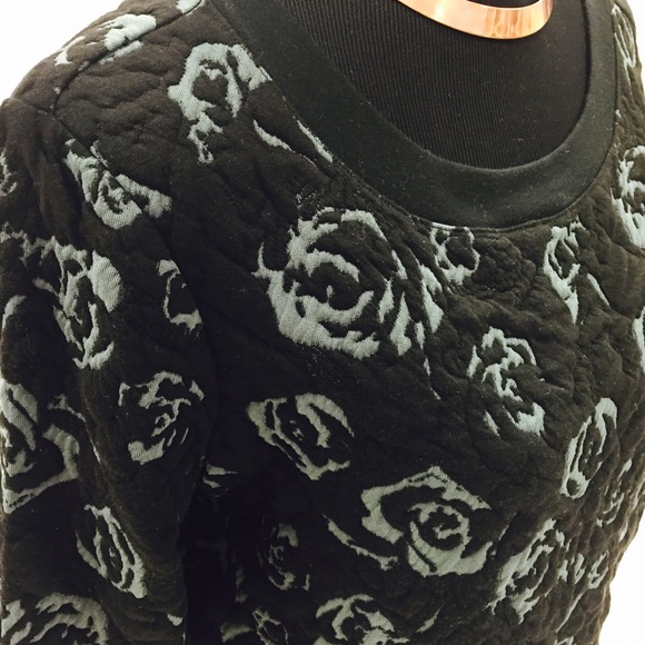 Sweater with ribbon back detail - Picture 2 of 3