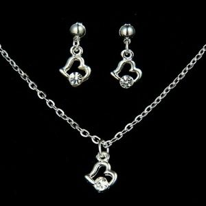🎉REDUCED🎉 silver heart necklace & earrings set