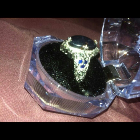 Blue Emerald Ring! - Picture 2 of 2