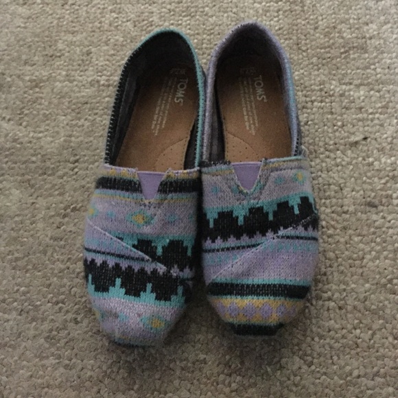 Tribal Patterned TOMS