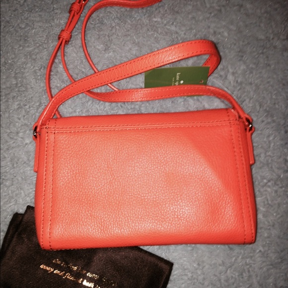 ๐ซSOLD! "Kate Spade" Cobble Hill Mini Carson! - Picture 2 of 4