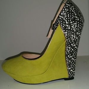 SOLD-Lime green dorsay wedge