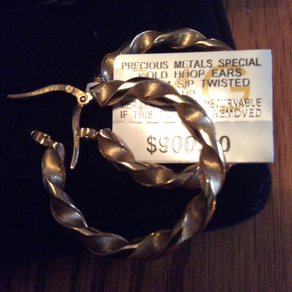 SOLD! Italian Twisted Hoop Earrings - Picture 3 of 4