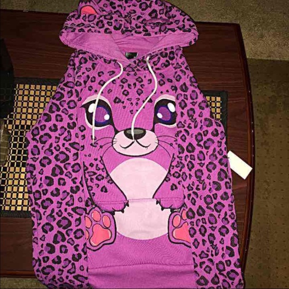 Cute & fun sweater