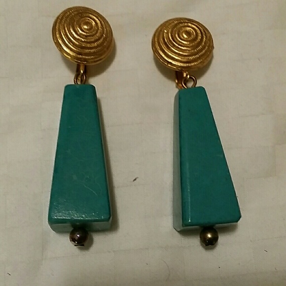 Vintage Simulated Aqua Stone Earing