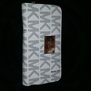 Michael Kors  White Wallet