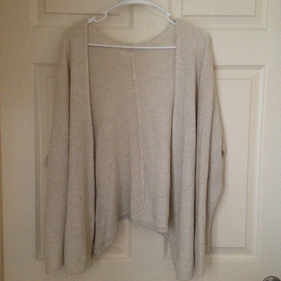 Brandy Melville Caroline Cardigan