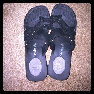 Skechers flip flops