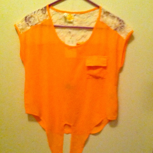 Peach shirt tie up, never worn NWOT