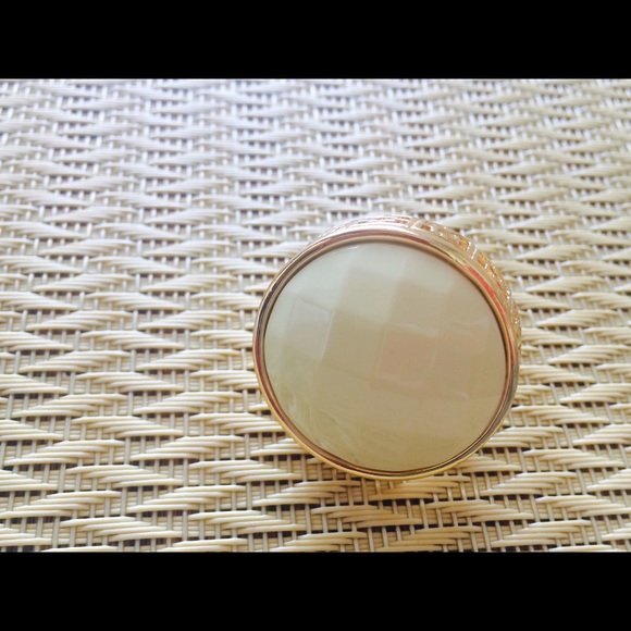 🌀SOLD🌀 Ariella Gold Ring (Nordstrom)