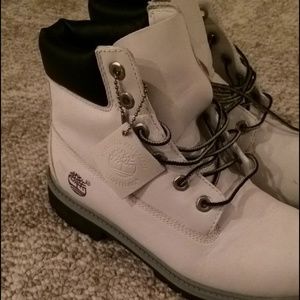 Timberlands Woman's Size 7