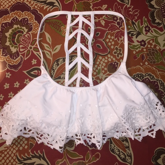 REDUCED PRICE! PINK white flounce bikini top!