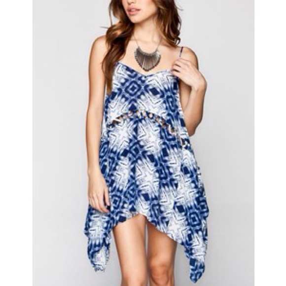 Billabong dress - Picture 4 of 4