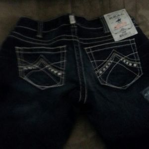 ARIAT REAL DENIM.