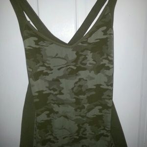 Bebe Camouflage Very Stretchy Top