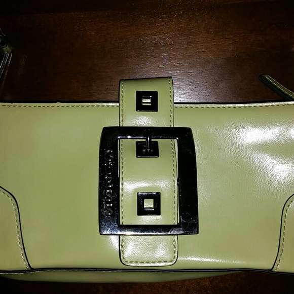 Green Guess bag small - Picture 2 of 3
