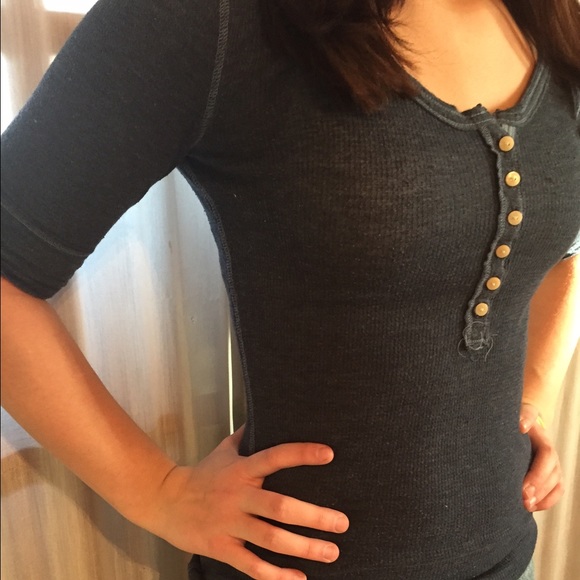 🚫SOLD🚫Hollister shirt