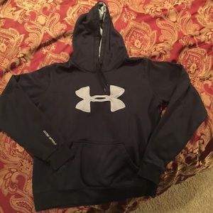 Black and grey under armour hoodie and pink tank