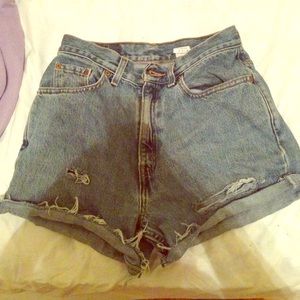 High waisted Levi's shorts