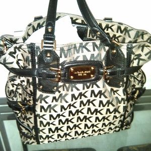 **Sold!**Michael Kors large Gansevoort  reg $325