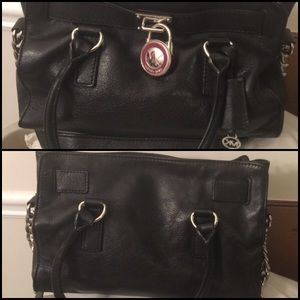✔️💯💯% Authentic Michael Kors (Hamilton) Handbag