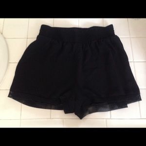 Silence + noise black shorts
