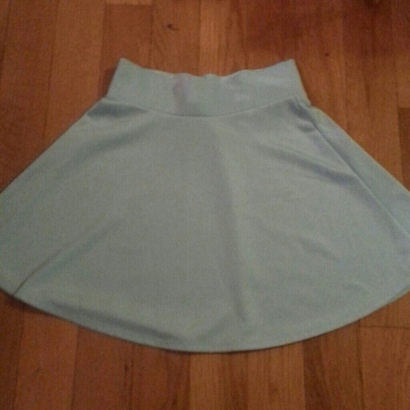 Mint green skater skirt - Picture 1 of 2