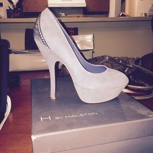 Baby blue pumps! Great for spring and summer!!