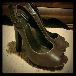 Jessica Simpson Leather peep toe slingbacks