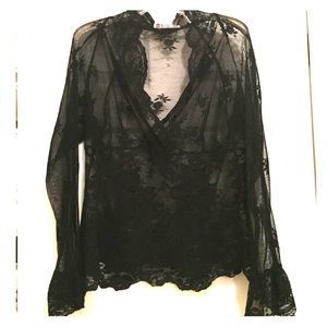 ✨Sold on Vinted✨ black lace long sleeve top