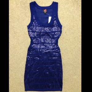 2B bebe Leila sequin cutout dress Small Royal Blue