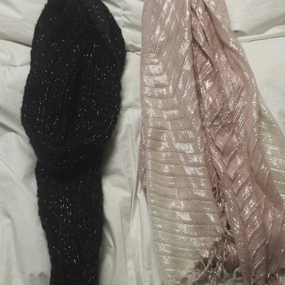 Black +silver. Gold +pink scarves.